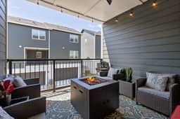 ChattVistas|Dwntwn Townhouse|Deck Fire Pit|2Bdrm