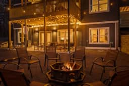 ChattVistasNEW|OldHywdTheater|2bd|HotTub|FirePit|Slps8+ - Image 3