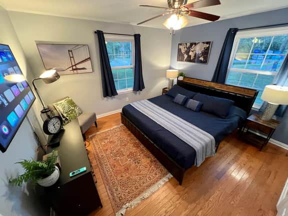 Chatt Vistas Oasis-3bdrm-5m to TN-Pool-Deck-BBQ-FirePit