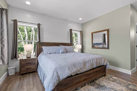 Chatt Vistas-NEW-4bdr-2Units-Hot Tub-Sleeps 12+