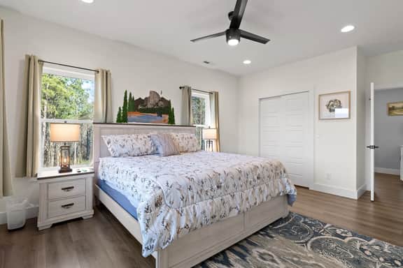 Chatt Vistas|NatPrks|4bdr|2Units|Hot Tub|Sleeps 12+ - Image 5